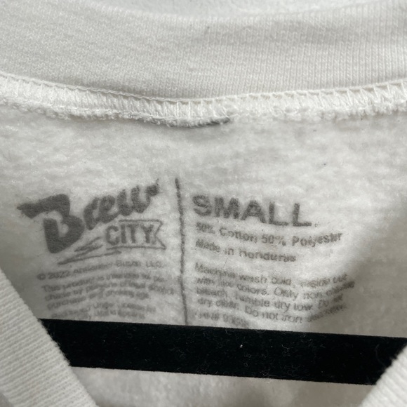 AUTHENTIC Brew City Budweiser
Bald Eagle Fleece Sweatshirt - Picture 5 of 5